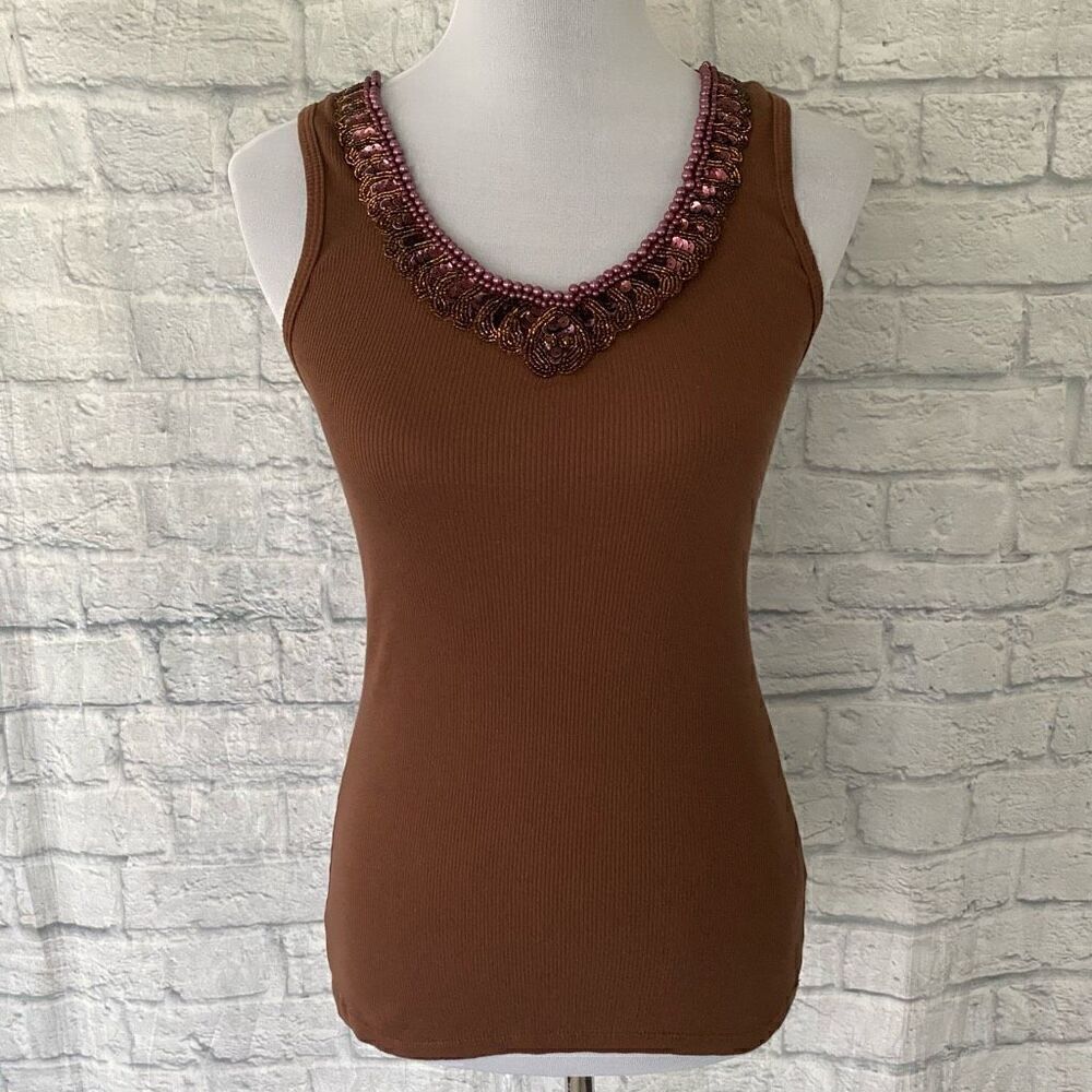 Forever 21 women L ribbed tank top w/sequin and beaded neckline